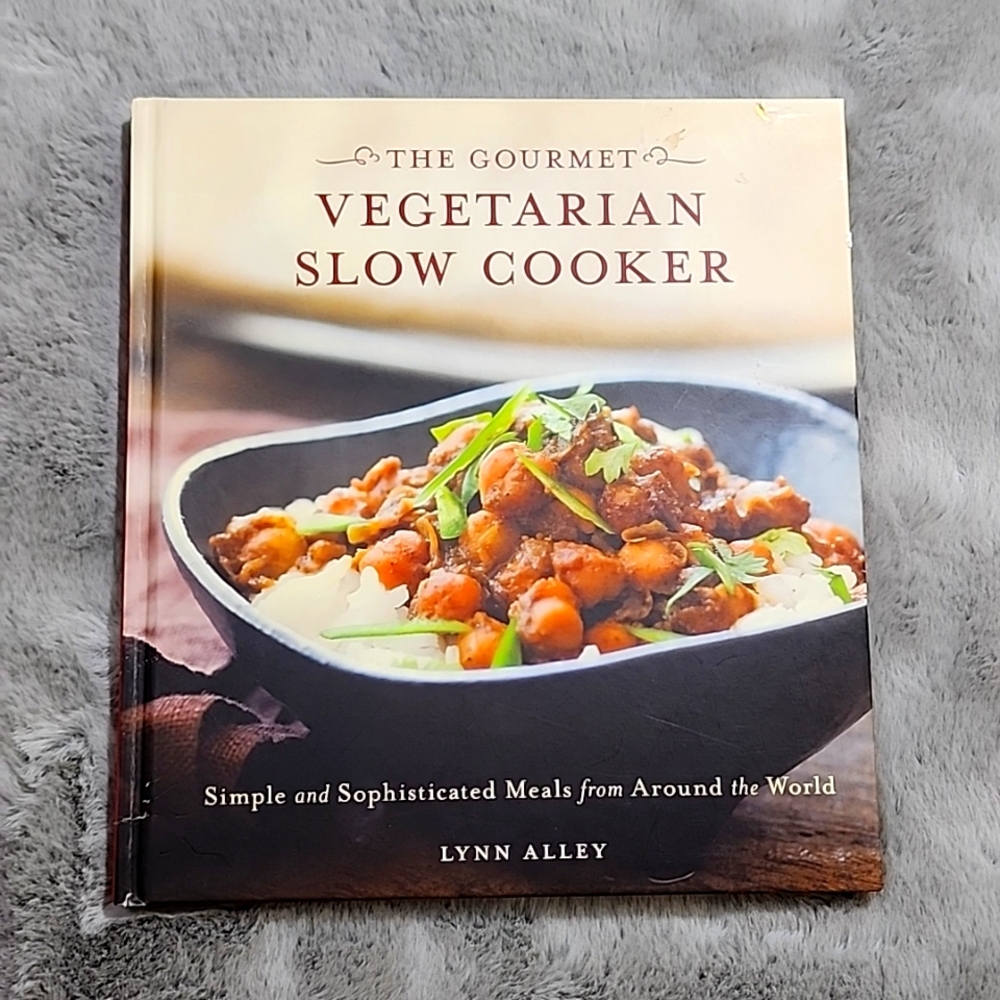 The Gourmet Vegetarian‎ Slow Cooker